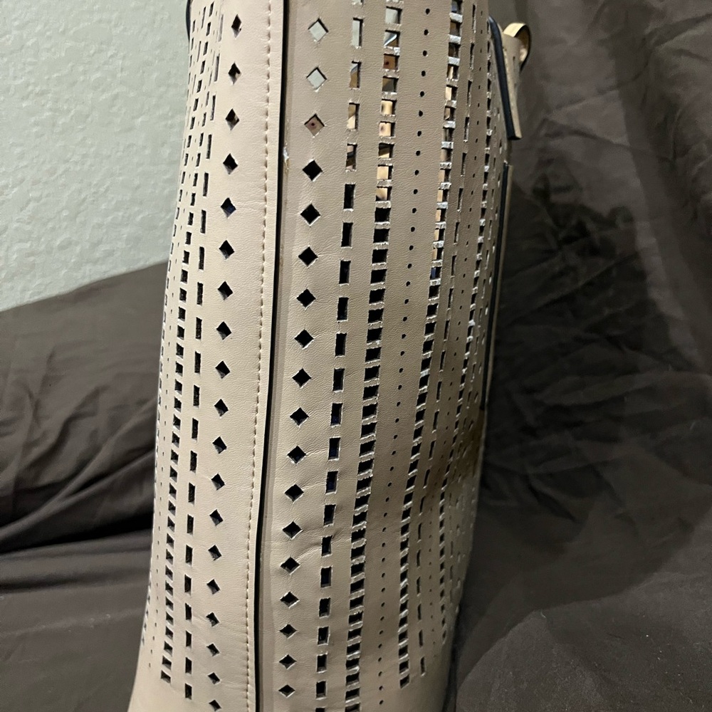 Stuff bundle - Tory Burch Cream Perforated Tote - Picture 10 of 16
